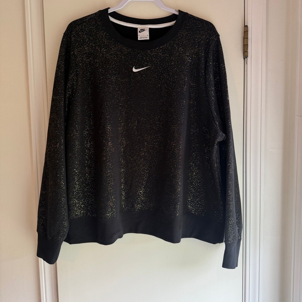 Nike Womens Plus 2X Black Gold Metallic Splatter Fleece Crewneck Sweatshirt Logo